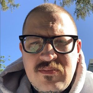 Meet your Posher, Corey